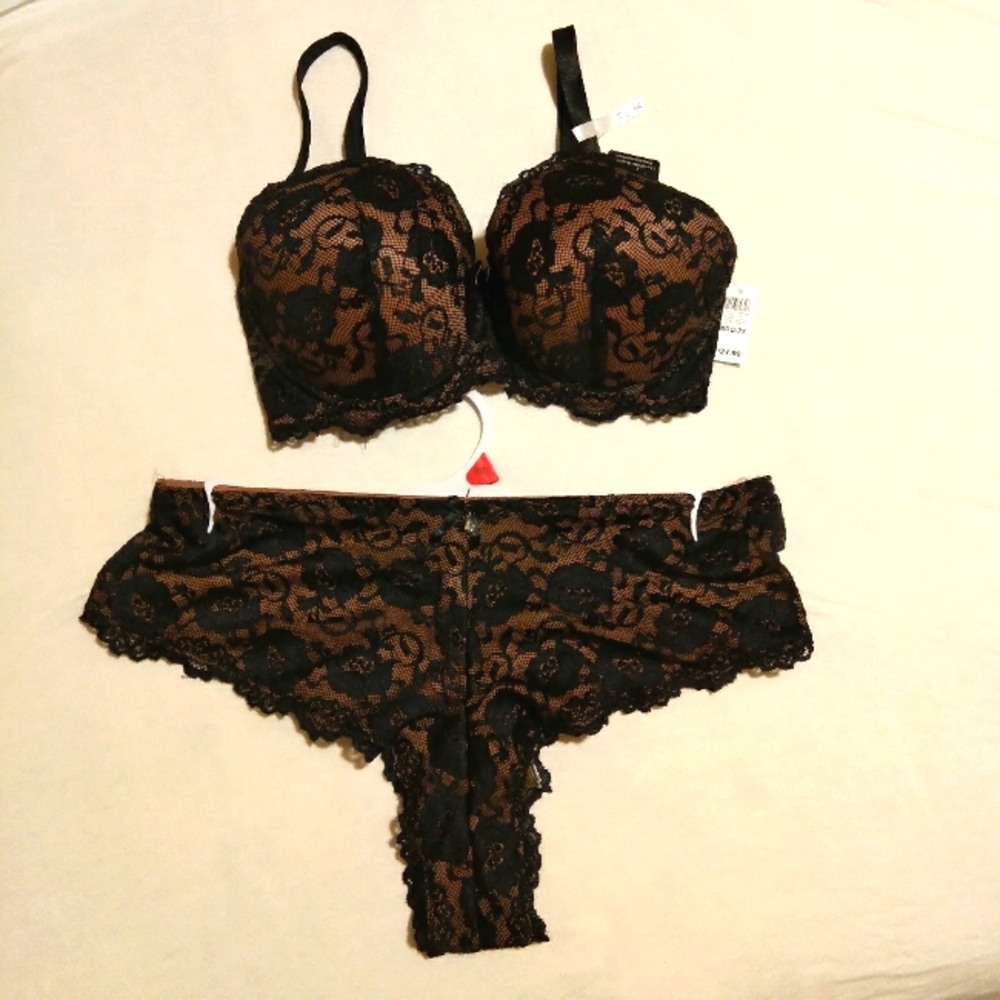 NWT Champagne and Black Lace Bra Set 38DD